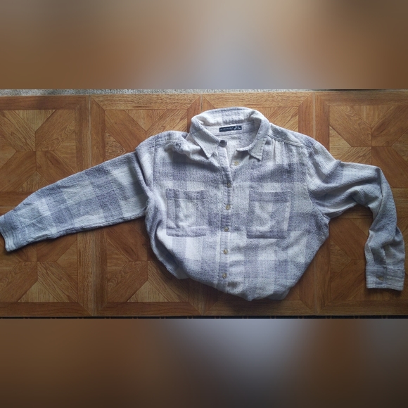 Black Tape cream plaid button down size S - Picture 3 of 8